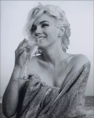 Marilyn Monroe wineglass 120x180 cm