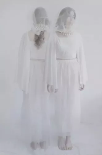 Hidden 3 80x120 cm